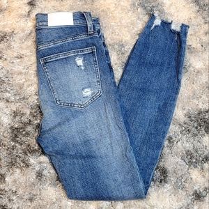 Pistola Distressed Skinny Jeans